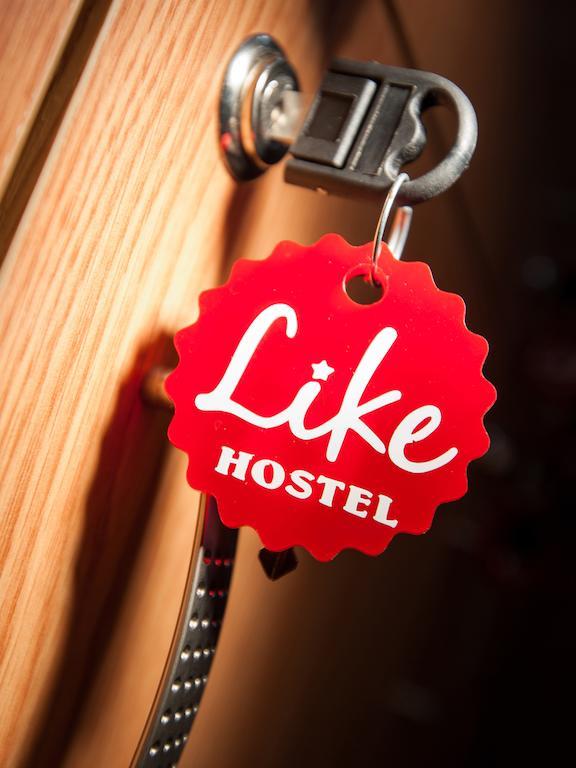 Like Hostelチェルニウツィー エクステリア 写真